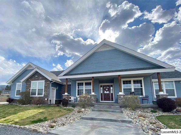 471-215 Single Tree Ln