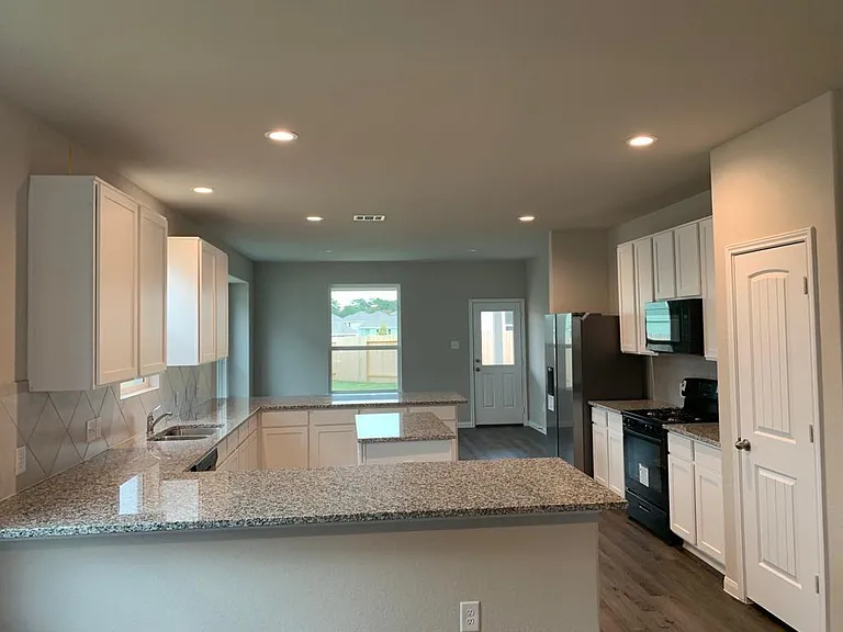 14048 Lamprey Dr — Photo 5