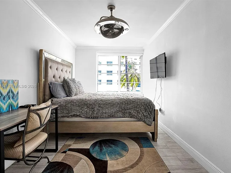 1460 Ocean Dr #305 — Photo 18