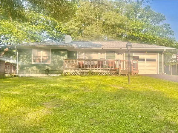 2702 S 28th St, Saint Joseph, MO 64503