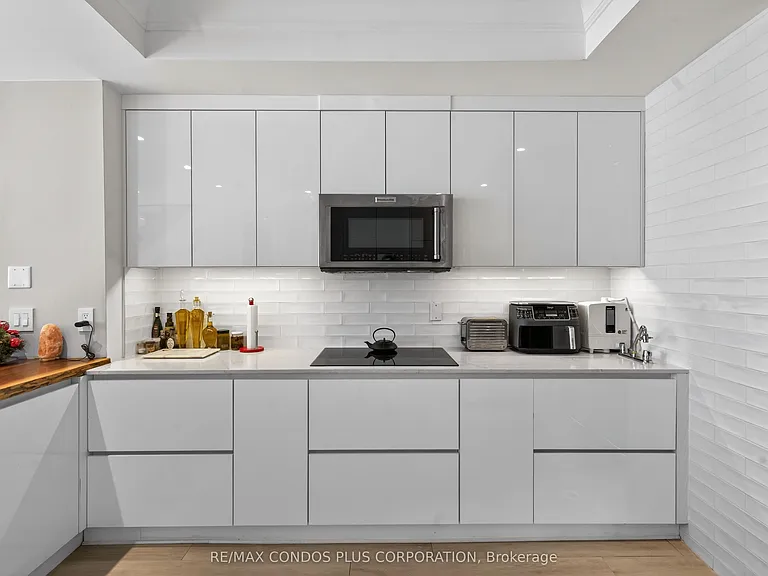 5 Marine Parade Dr #Townhouse 125 — Photo 15