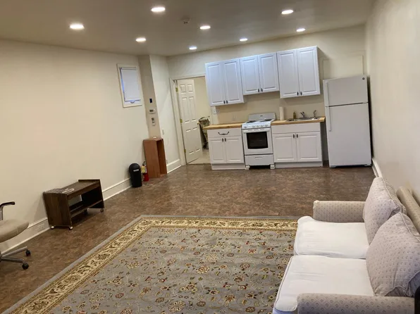 7490 Oxford Ave #1, Philadelphia, PA 19111