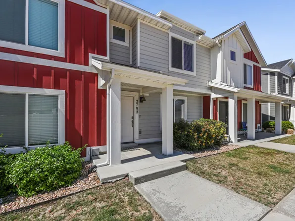 2792 N Fighting Falcon St, Layton, UT 84040