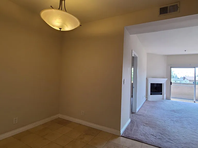 87 S Allen Ave #206 — Photo 5
