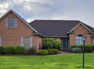 1120 Wheatcroft Ct, Evansville, IN 47725