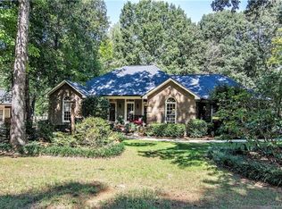 2810 Bent Oak Dr, Matthews, NC 28104