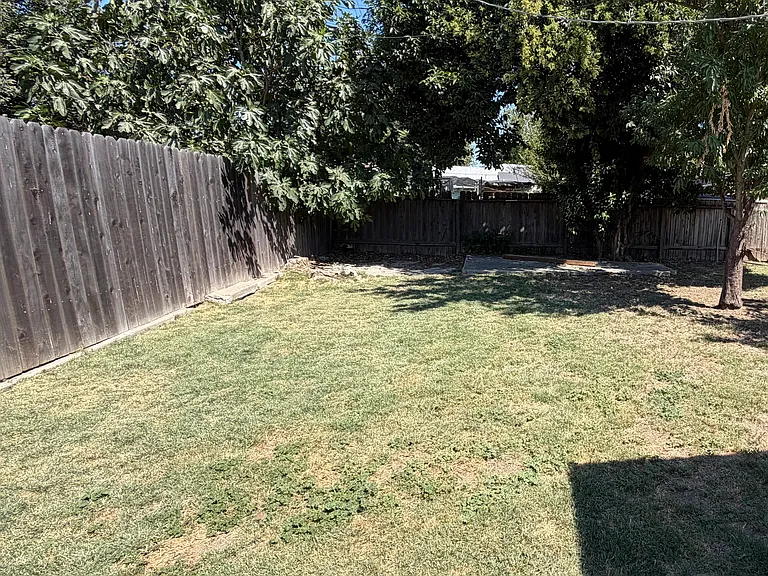 761 Greenwood Ave — Photo 12