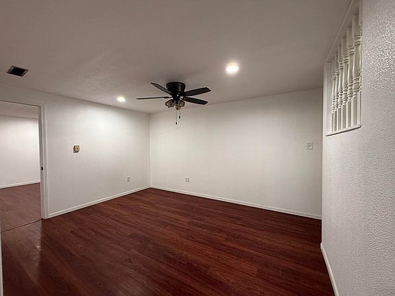 3rd image of 929 Randolph St