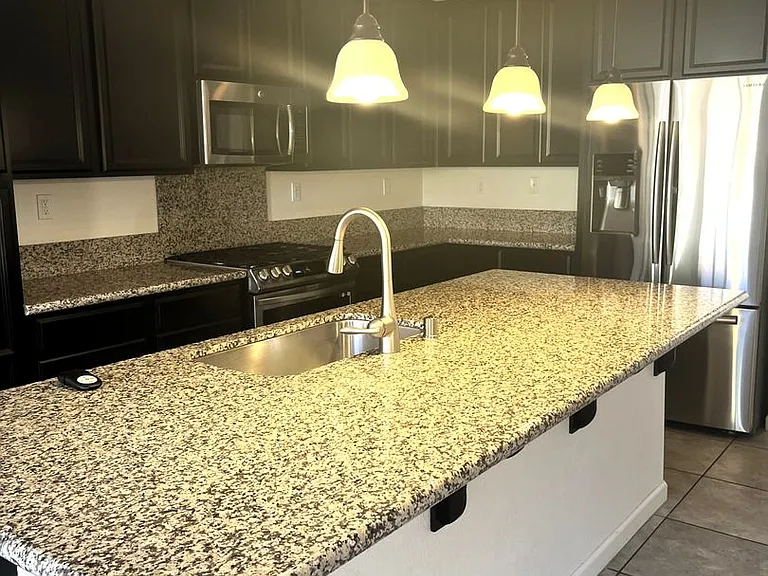 2140 Hope Valley Dr — Photo 3