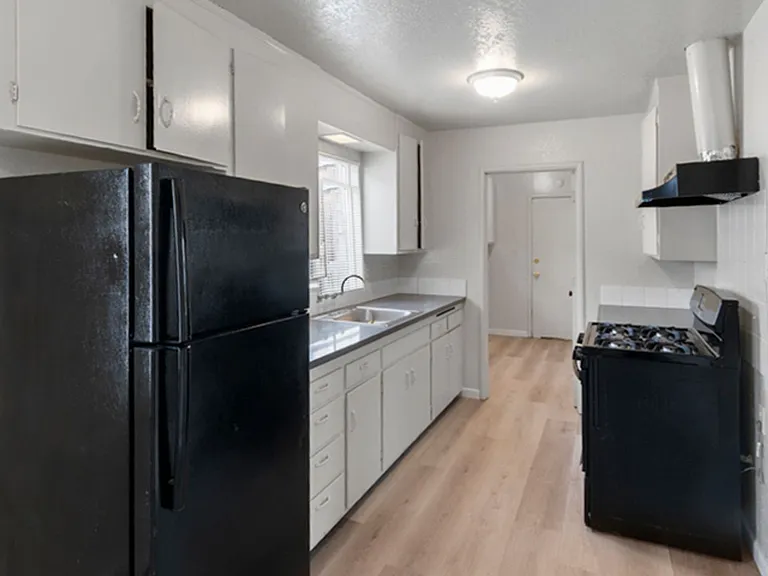 2137 104th Ave — Photo 10