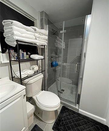 5th image of 6242 Carlisle Ct