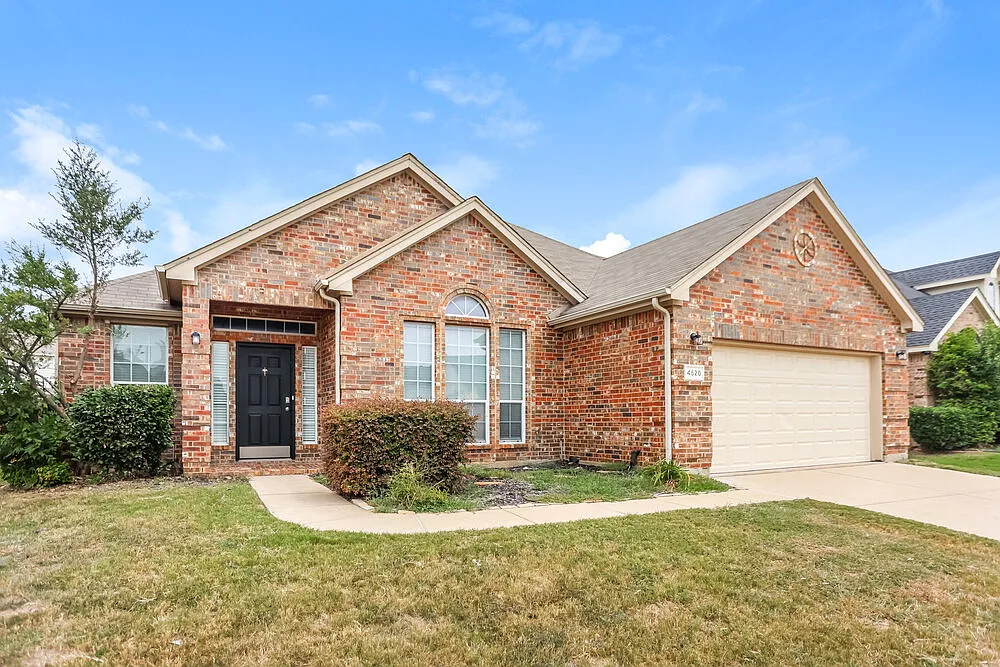 3 bed, 2.0 bath, 2146 sqft, $3,015 — Photo 1