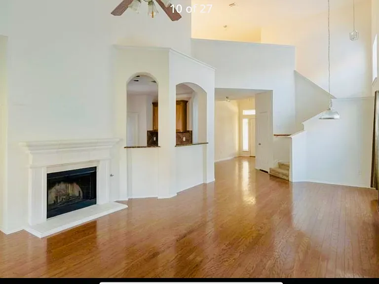 9717 Hedge Bell Dr — Photo 3