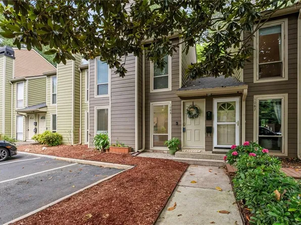 1088 Riverbend Club Dr SE, Atlanta, GA 30339