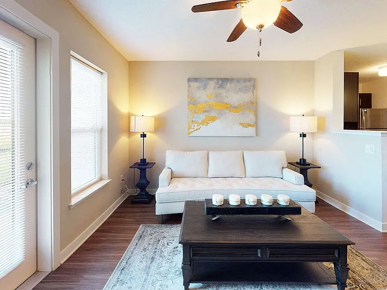Copper Creek Apartment Homes — Photo 16