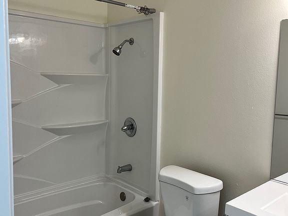 5th image of 750 N Turner Ave APT 2