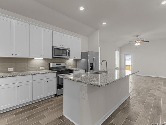 3rd image of 2407 Seabream Drive