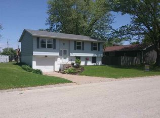 1703 9th Ave, RAPIDS CITY, IL 61278