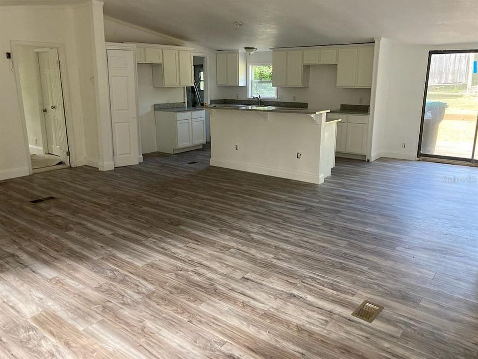 2nd image of 1026 Cupid Ave