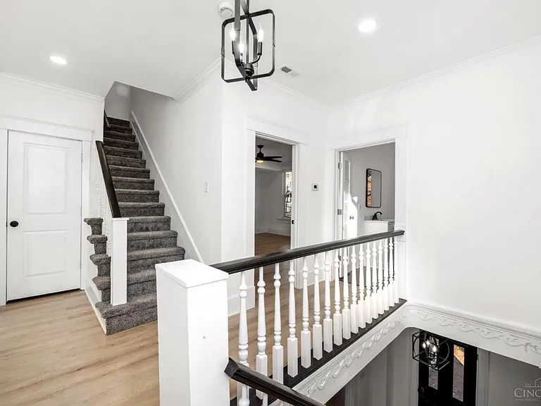 2321 W McMicken Ave — Photo 9