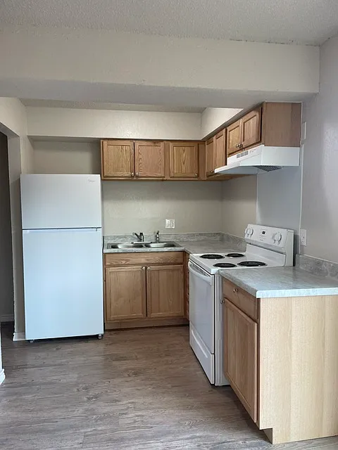 2 bed, $1,200 — Photo 1