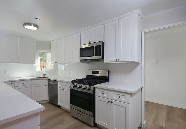 4360 Ocean View Blvd #A — Photo 5
