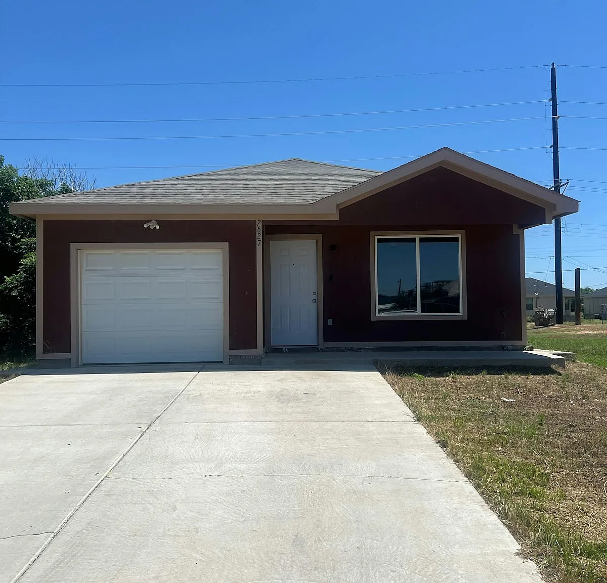 2627 Globe Avenue — Photo 1
