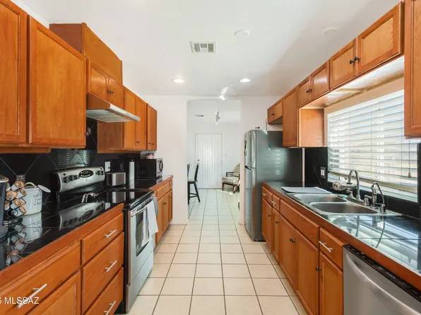 7245 S Cole Ln, Hereford, AZ 85615