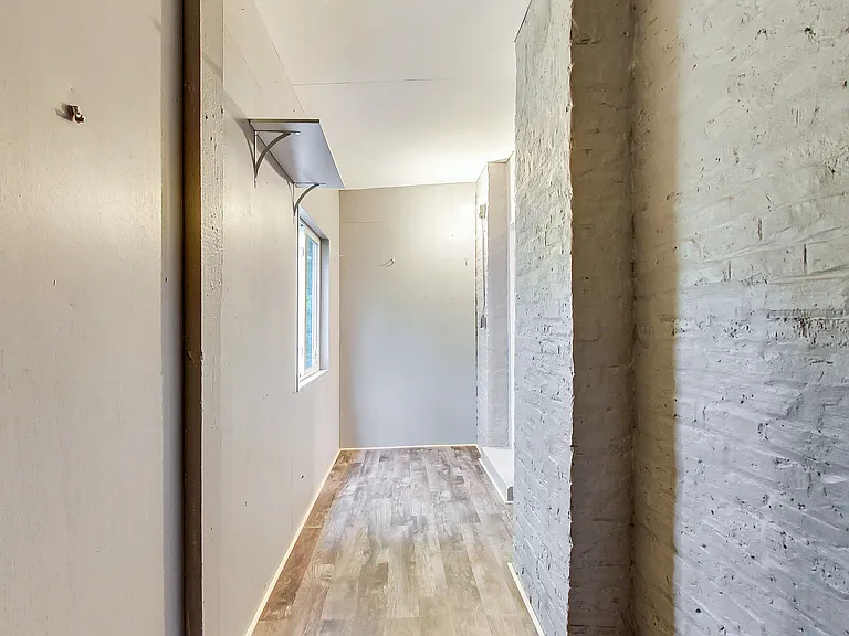 2323 N Cambridge Ave #2 — Photo 14