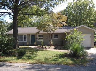 7100 Sharon Dr, Belleville, IL