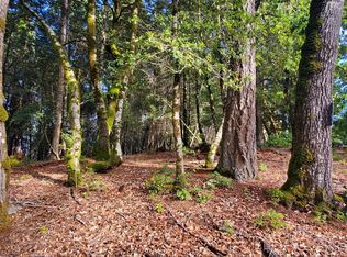 2410 Buckeye Rd, Willits, CA 95490