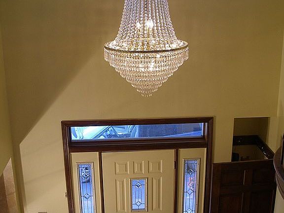 Foyer chandelier