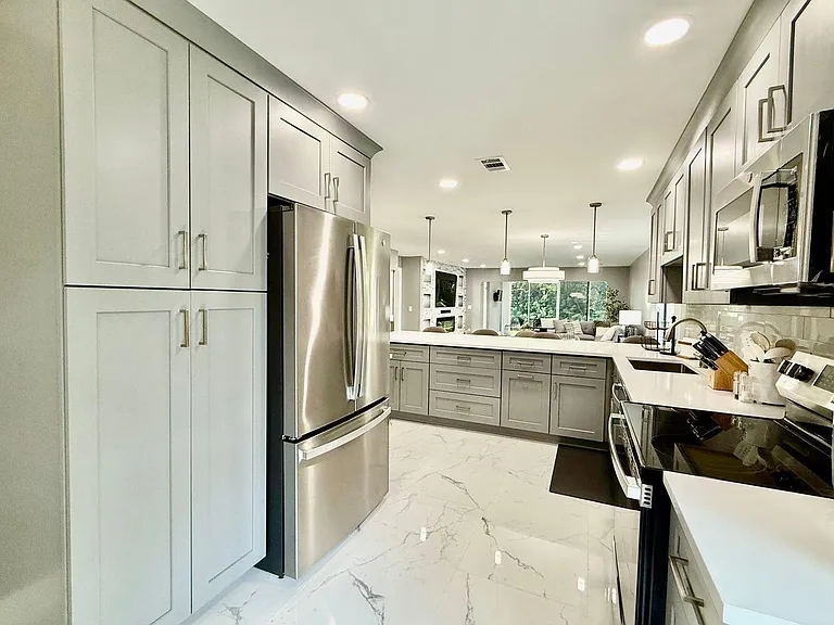 20 Westgate Ln #20G — Photo 5