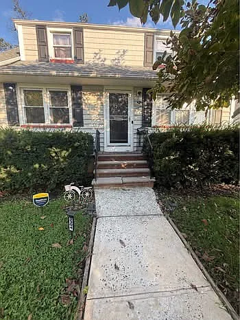 4 bed, $4,000 — Photo 2