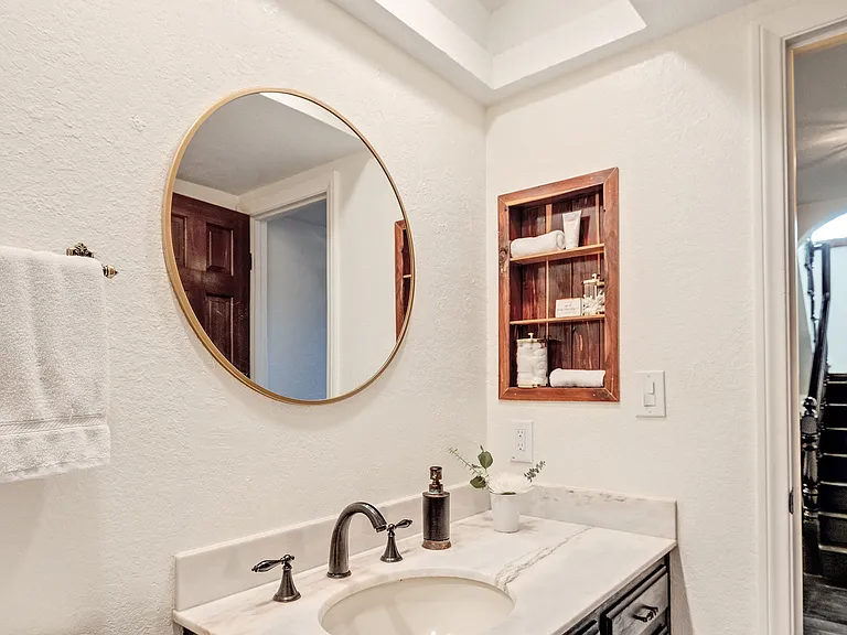 227 S Irena Ave #5 — Photo 32