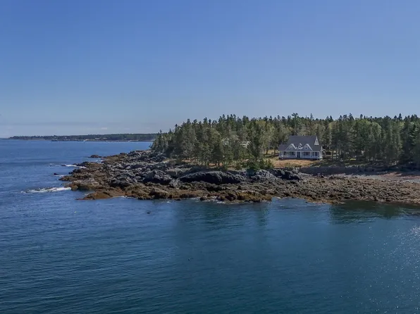 19 N Sutton Island, Cranberry Isles, ME 04625