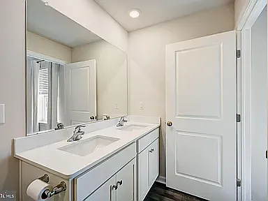 237 Mazzeo Dr — Photo 16