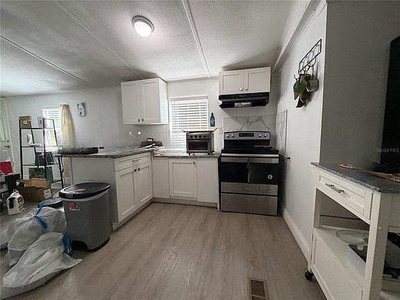 4th image of 17327 TROJANTOWN DRIVE