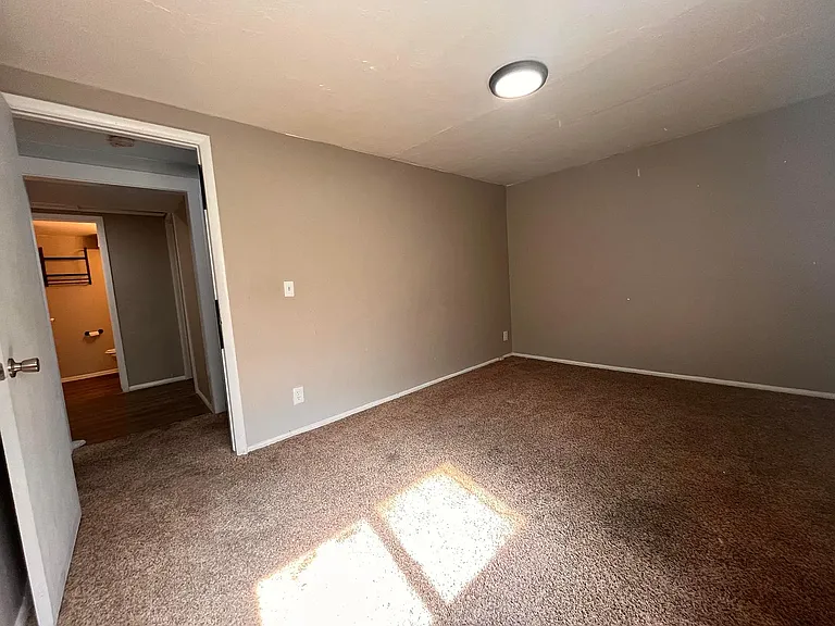 525 E Acoma Rd #B — Photo 6