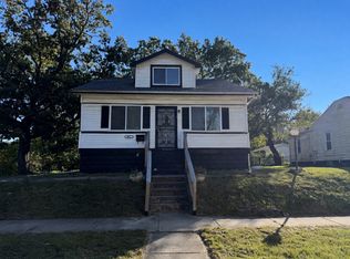 605 Mount St, Gary, IN 46406