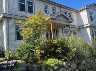 5071 8th Ave NE, Seattle, WA