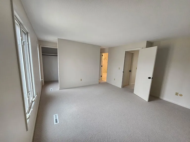 10 Winston Ct — Photo 8