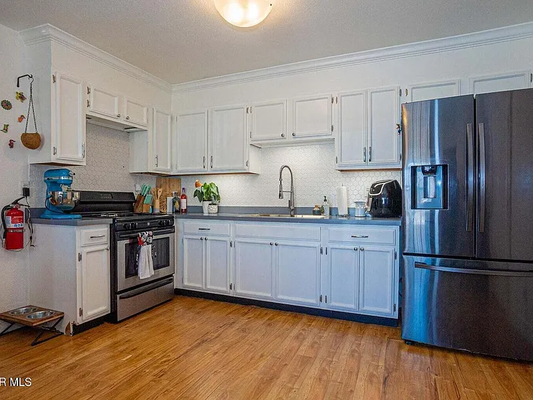 10768 Spring Valley Cir — Photo 4