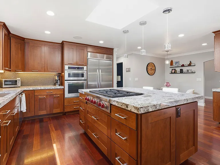 260 Chateau Dr — Photo 10