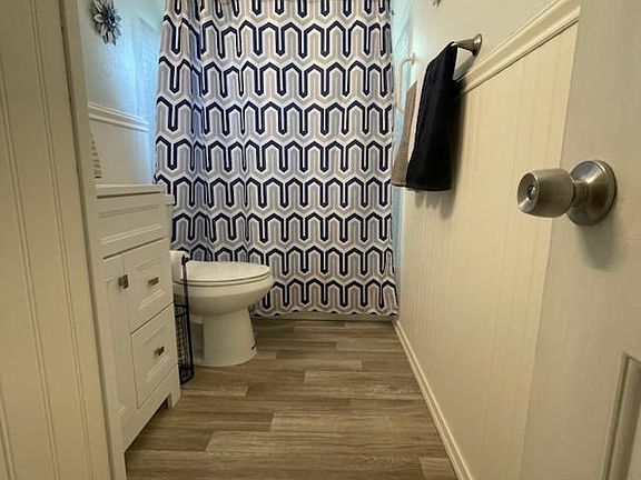 4th image of 215 Harrison Ave #1