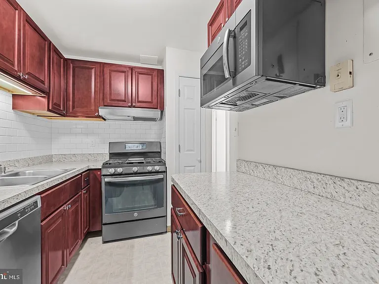 10025 Fair Woods Dr #144 — Photo 5