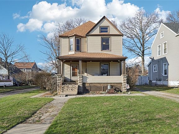 3rd image of 108 Harvard Ave