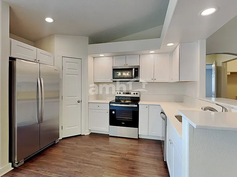 536 N Copper River Dr — Photo 3