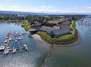 12036 N Jantzen Beach Ave, Portland, OR 97217