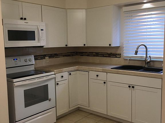 3rd image of 192 Linden Ave